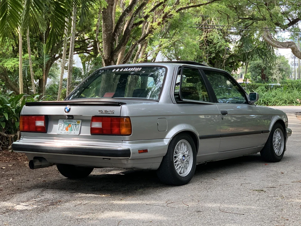 1988 BMW E30 3 Series - Image 17 of 31