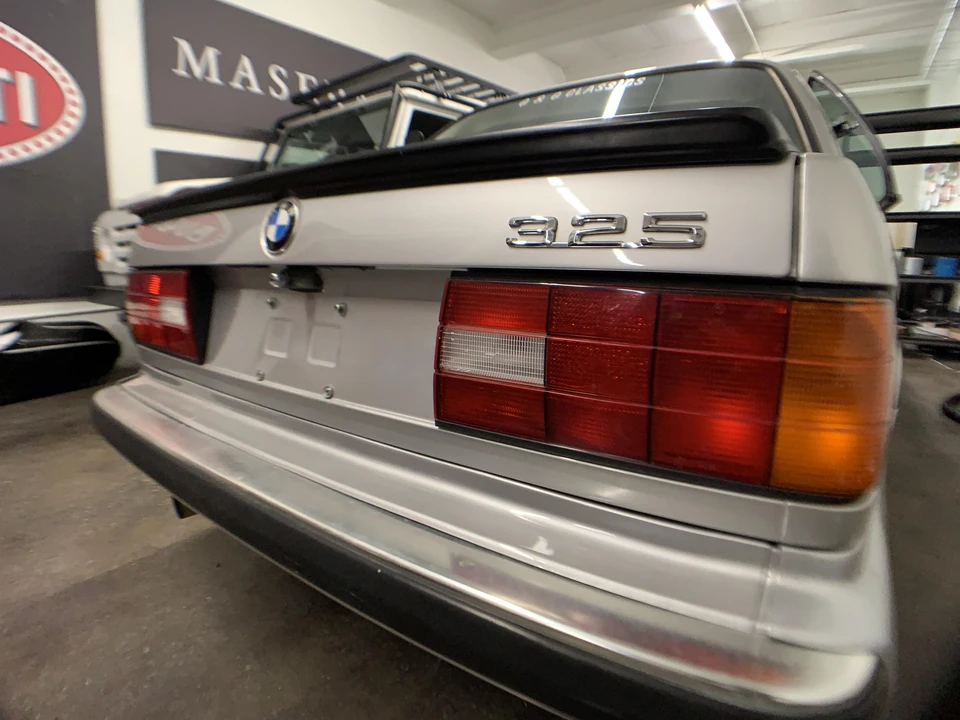 1988 BMW E30 3 Series - Image 29 of 31