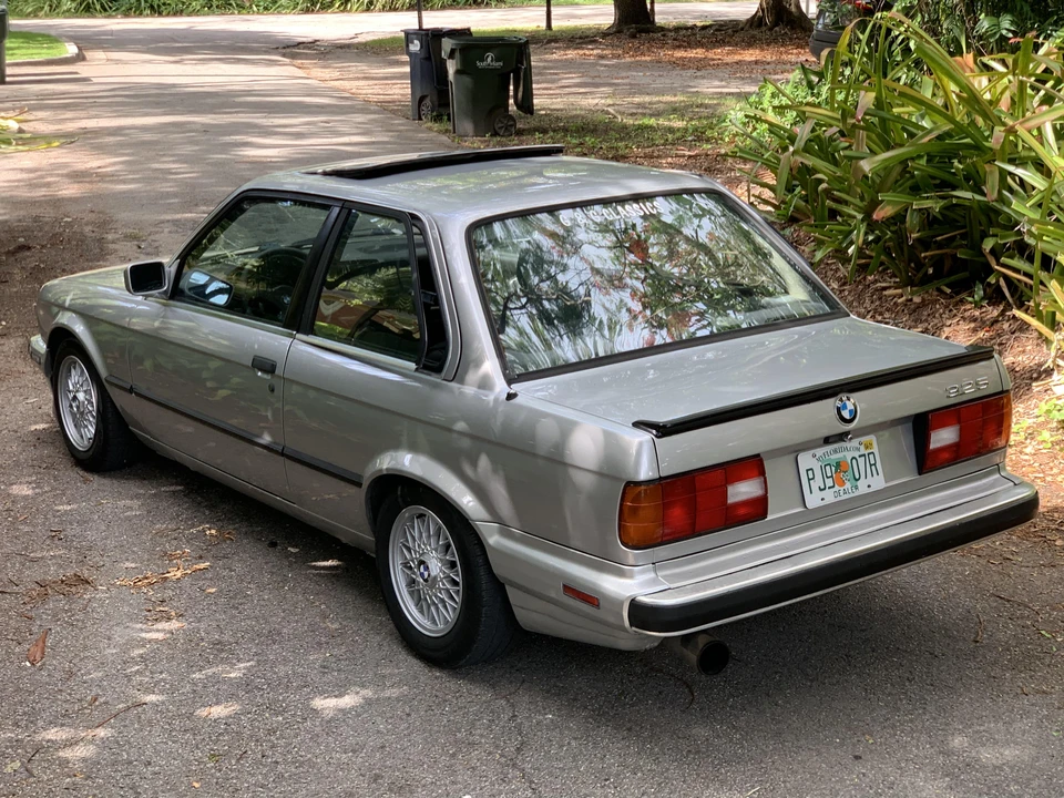 1988 BMW E30 3 Series - Image 11 of 31