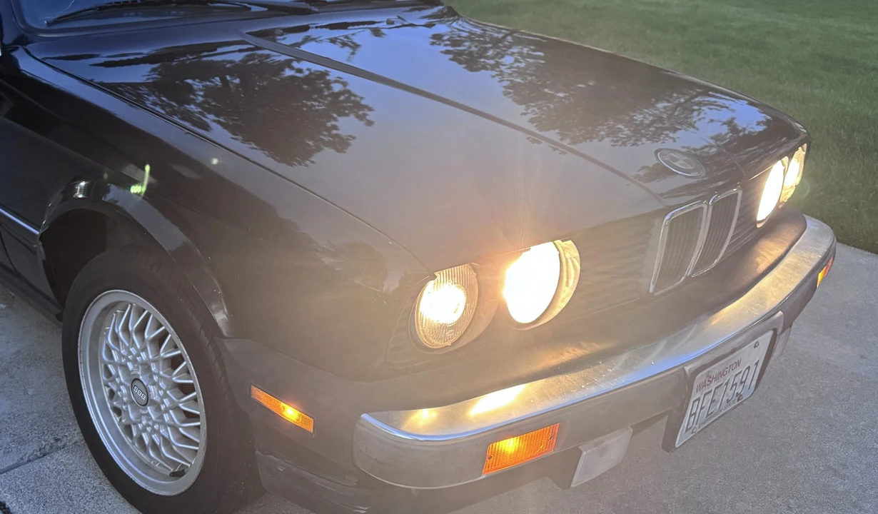 1988 BMW E30 3 Series - Image 11 of 31