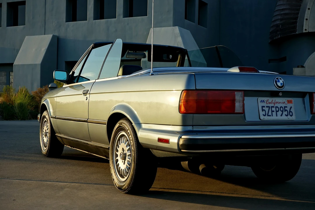 1988 BMW E30 3 Series - Image 23 of 31