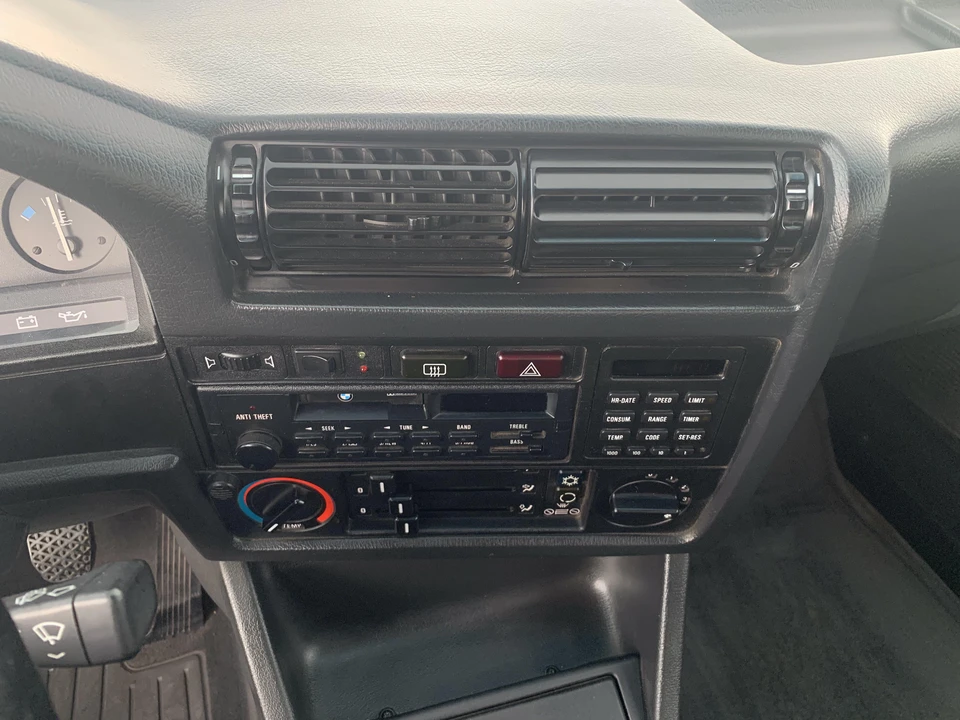 1988 BMW E30 3 Series - Image 28 of 31