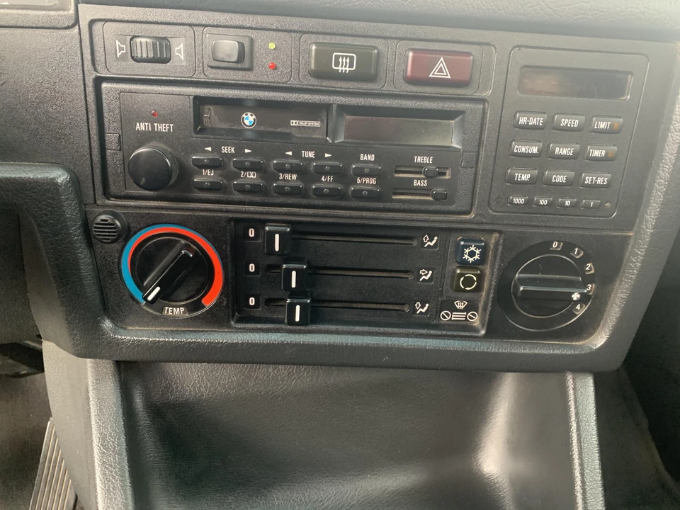 1988 BMW E30 3 Series - Image 29 of 31
