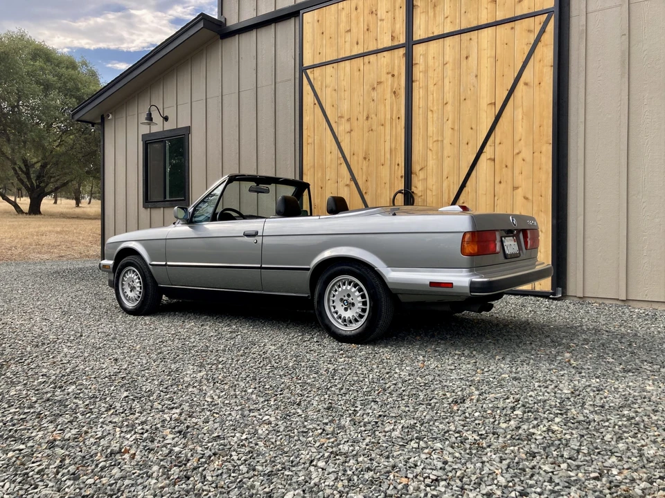1988 BMW E30 3 Series - Image 14 of 31