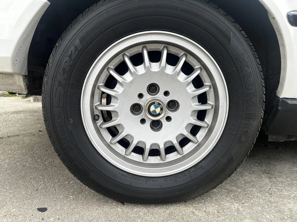 1988 BMW E30 3 Series - Image 24 of 31