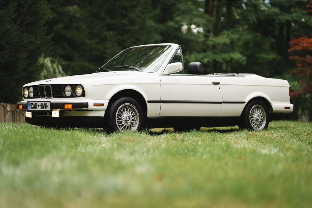 1988 BMW E30 3 Series - Image 14 of 31