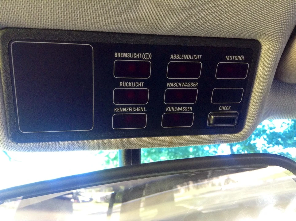1988 BMW E30 3 Series - Image 23 of 31