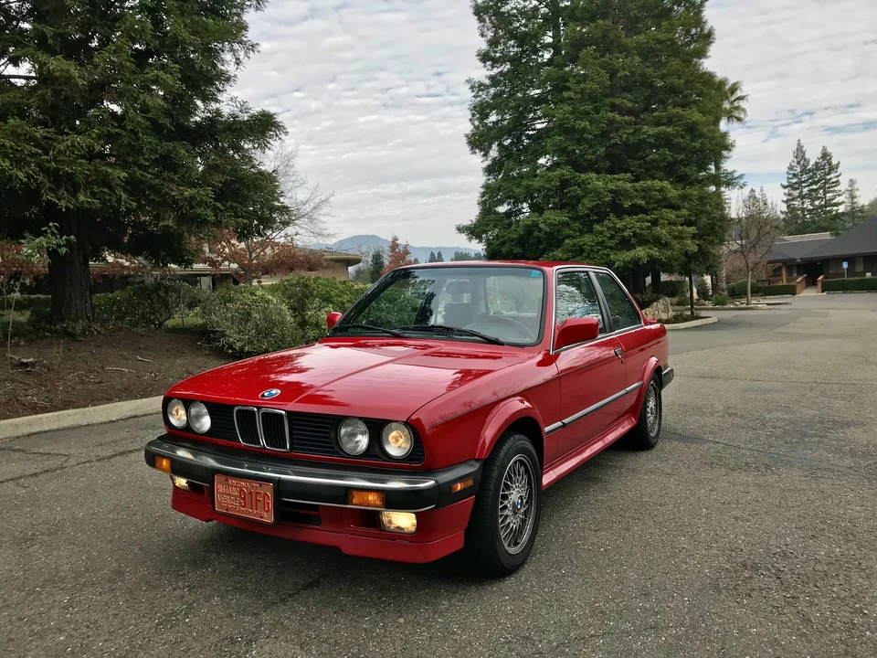 1988 BMW E30 3 Series - Image 2 of 31