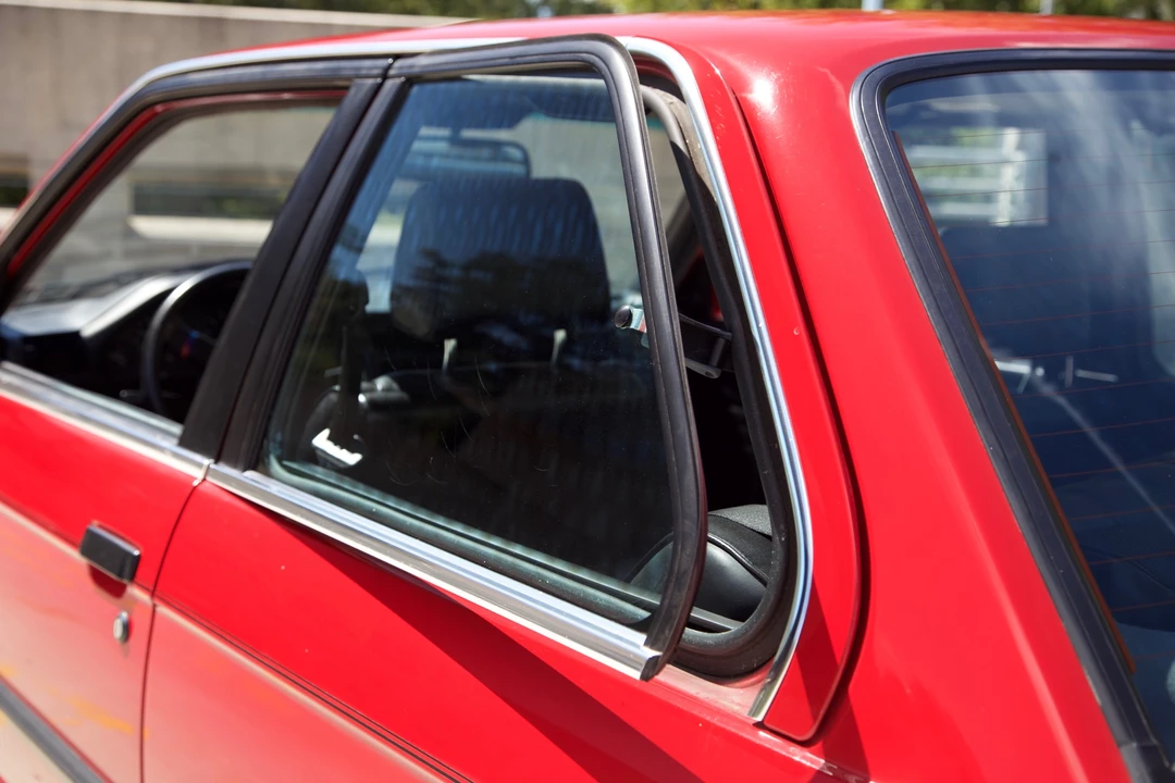 1988 BMW E30 3 Series - Image 9 of 31