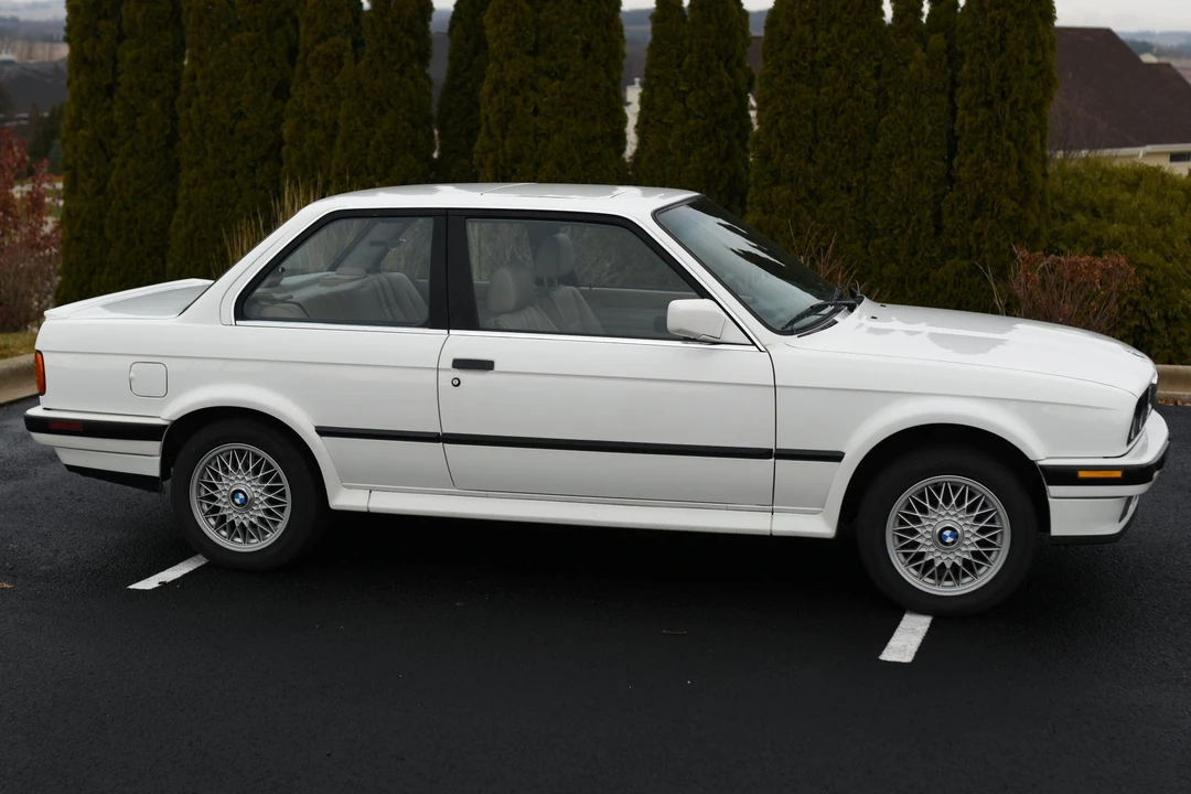 1988 BMW E30 3 Series - Image 10 of 31