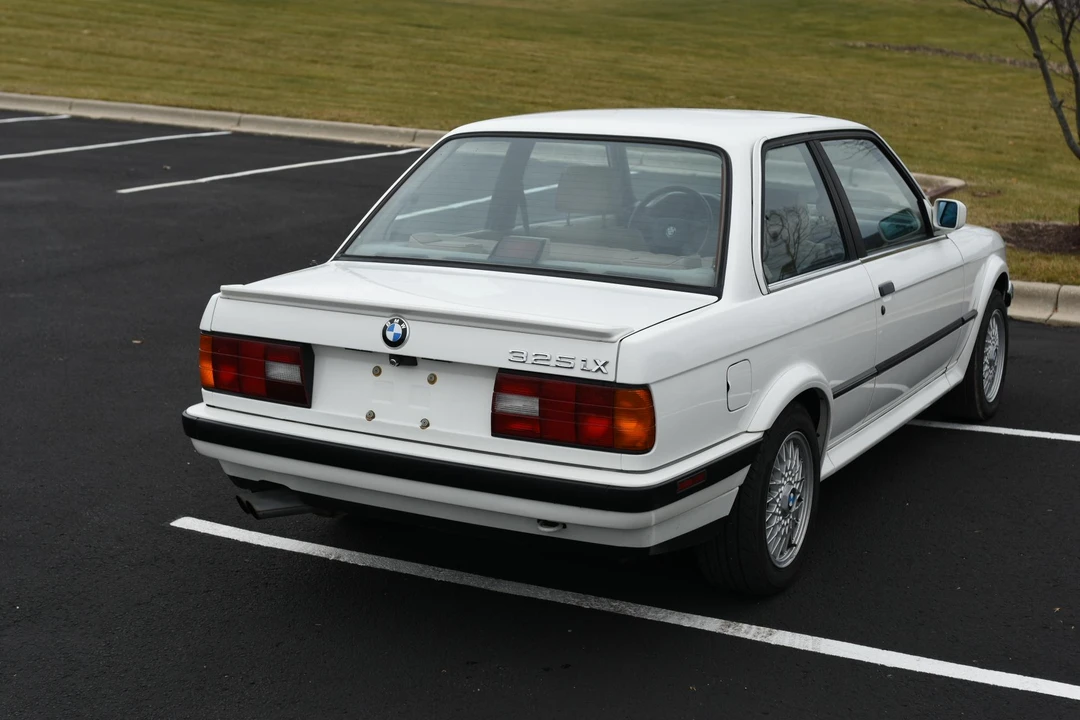 1988 BMW E30 3 Series - Image 14 of 31