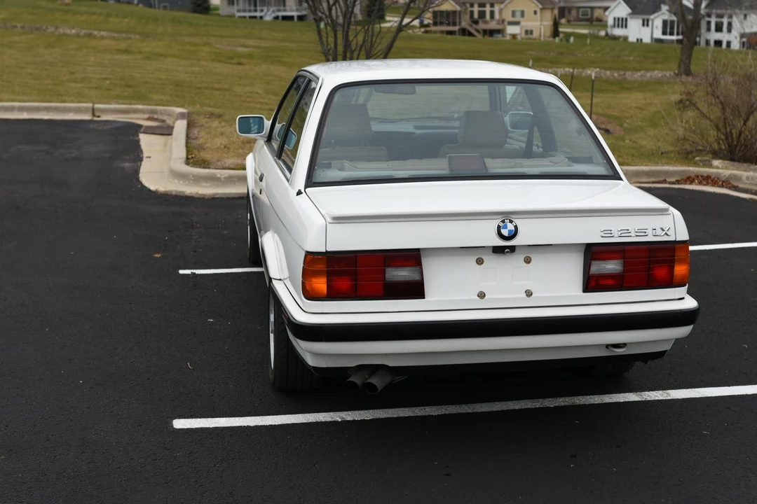 1988 BMW E30 3 Series - Image 18 of 31