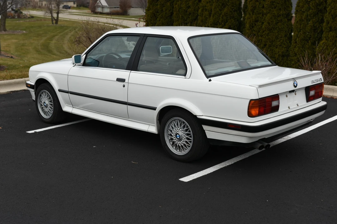 1988 BMW E30 3 Series - Image 22 of 31