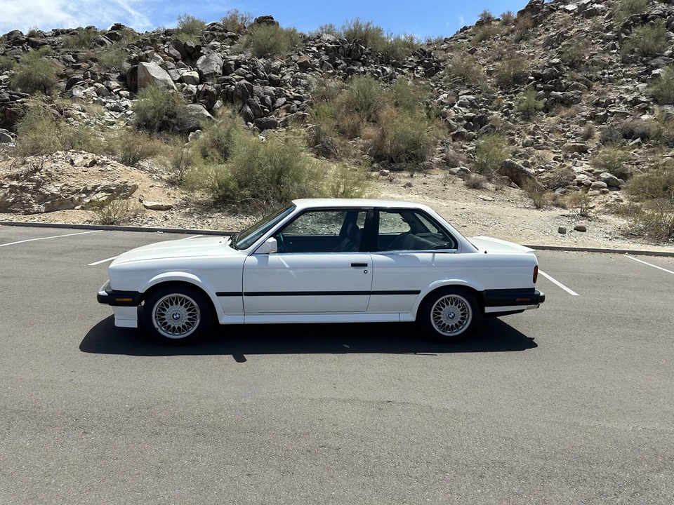 1988 BMW E30 3 Series - Image 11 of 31