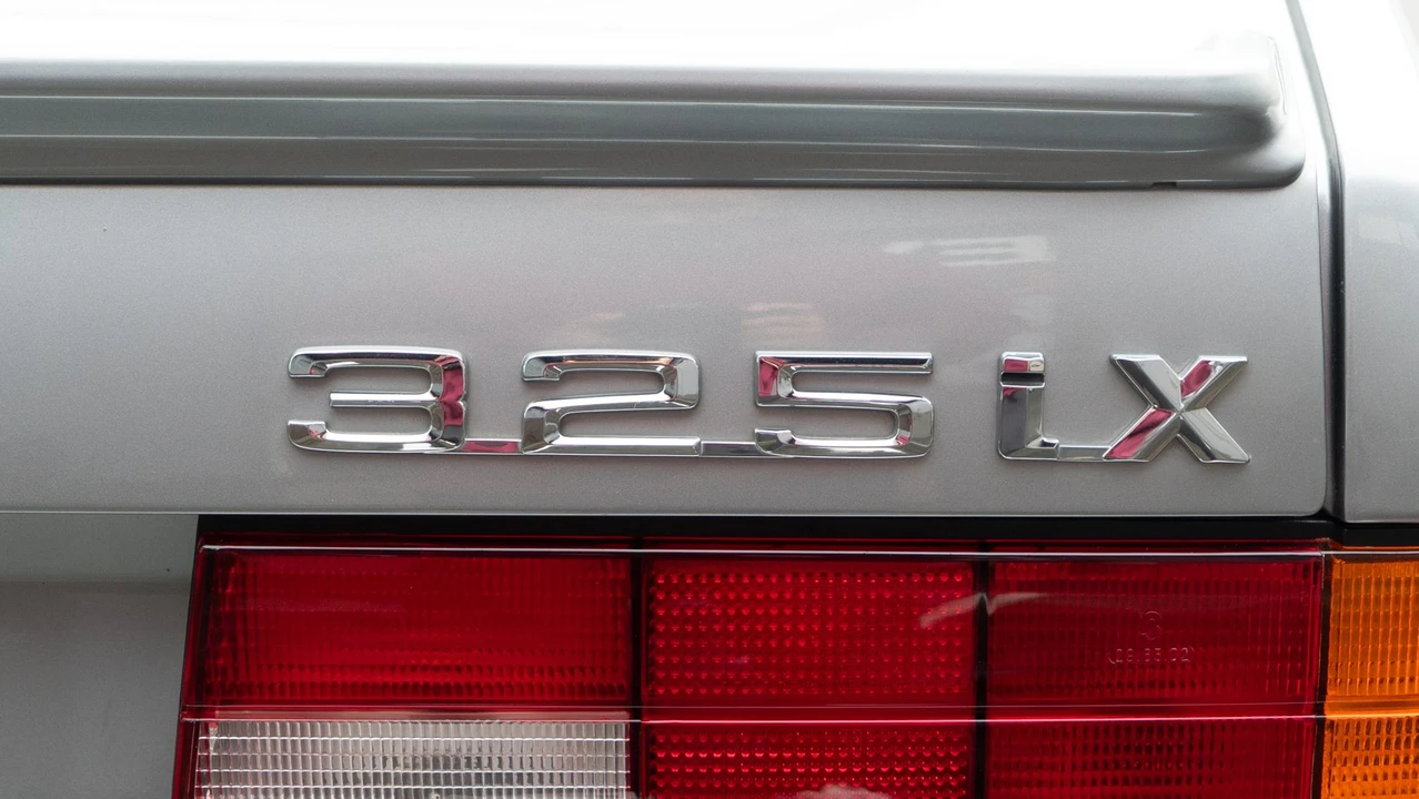 1988 BMW E30 3 Series - Image 26 of 31