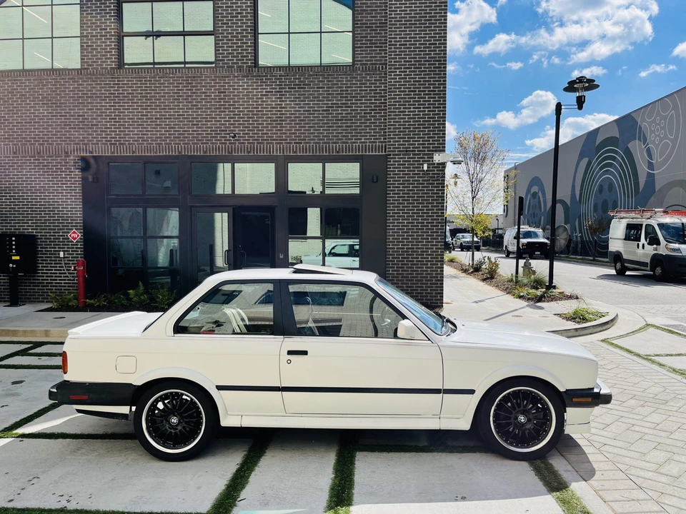 1988 BMW E30 3 Series - Image 23 of 31