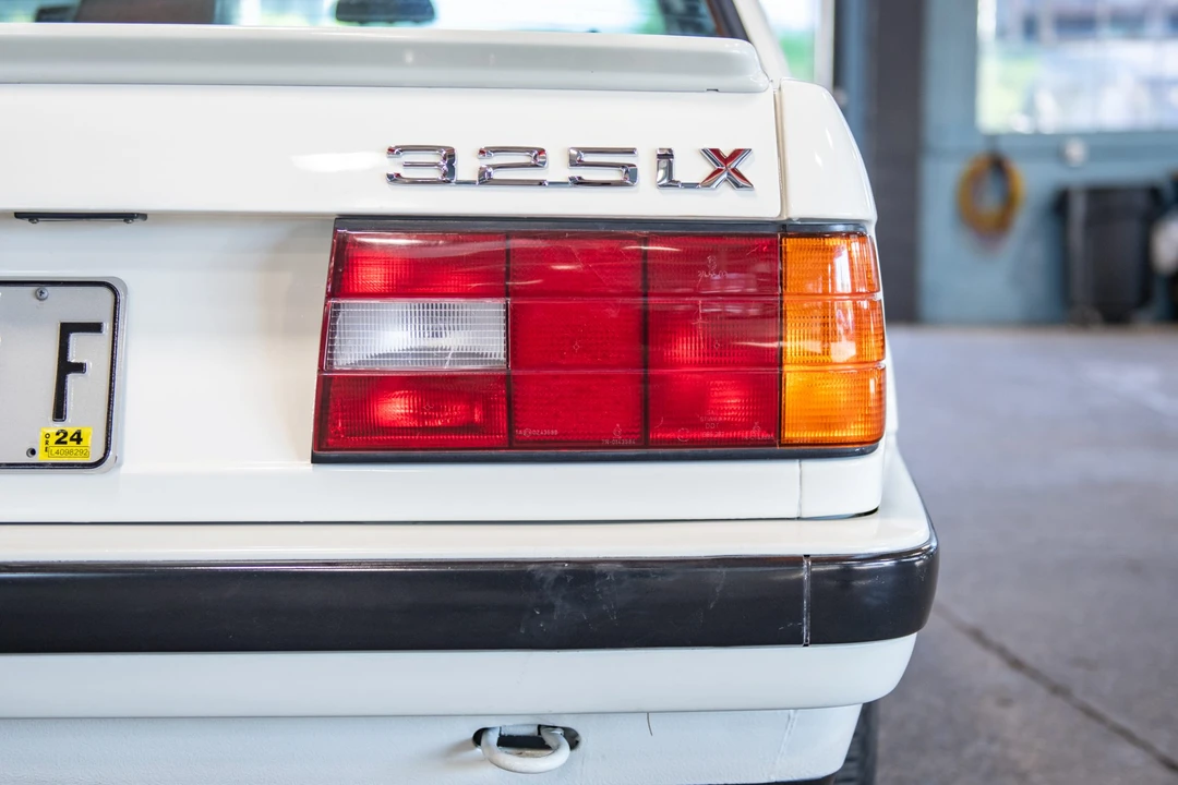 1988 BMW E30 3 Series - Image 15 of 31