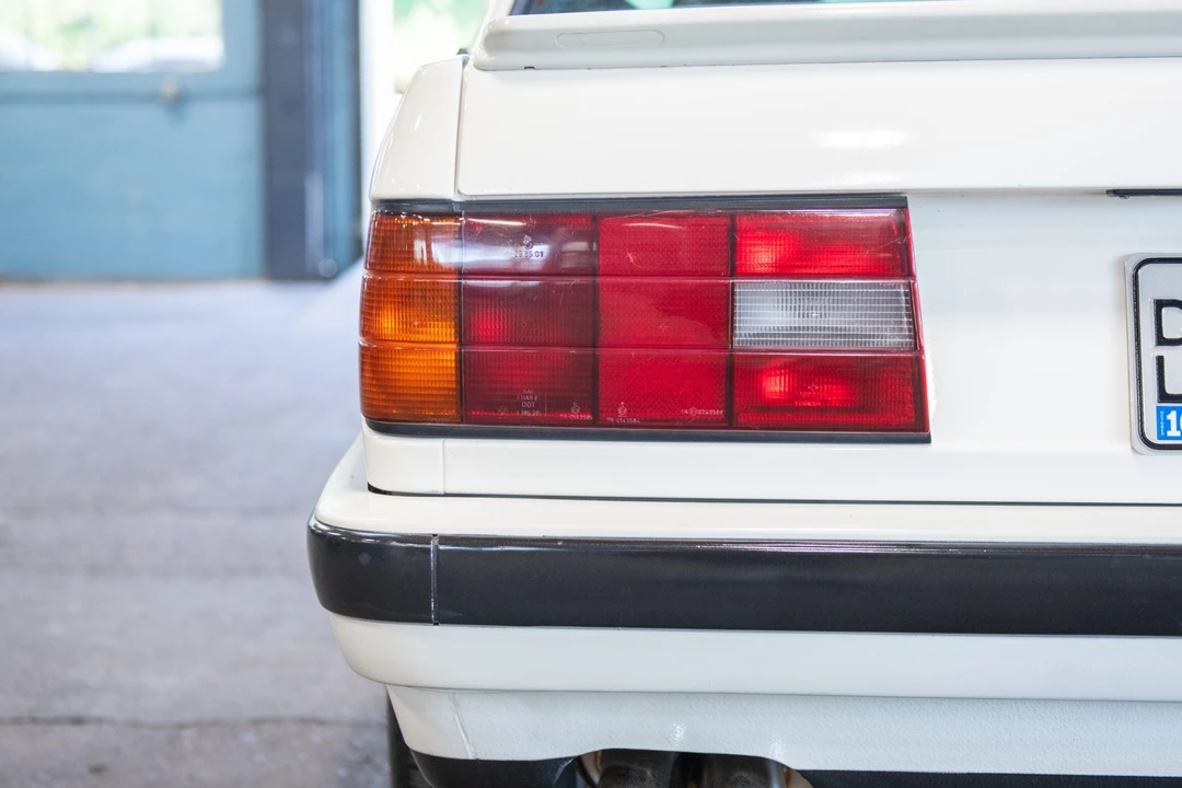 1988 BMW E30 3 Series - Image 14 of 31