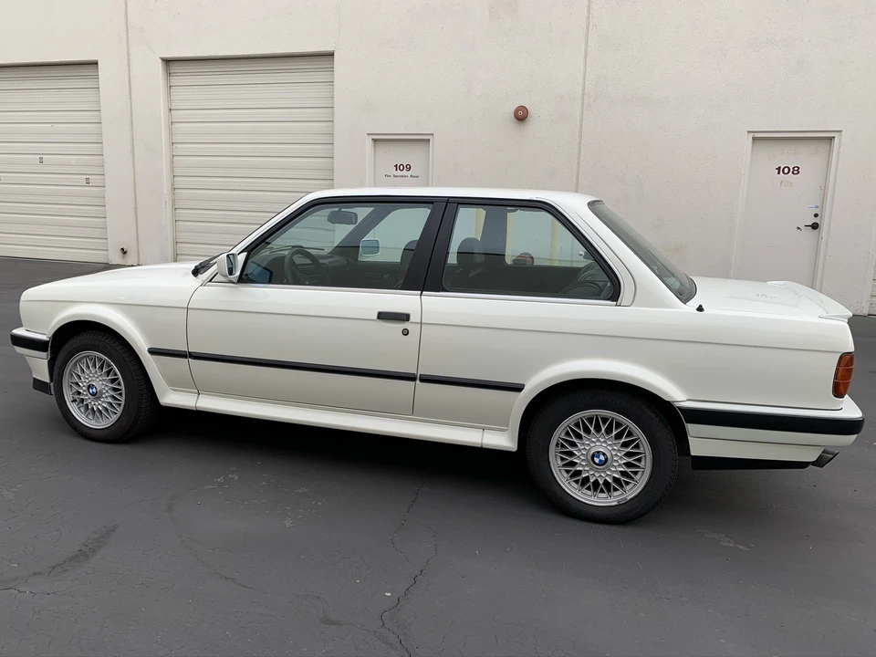 1988 BMW E30 3 Series - Image 11 of 31