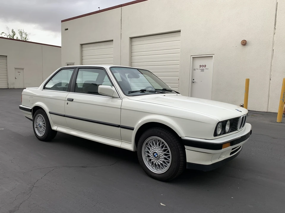 1988 BMW E30 3 Series - Image 2 of 31
