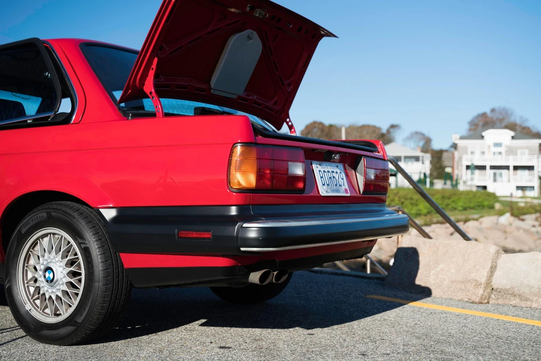 1988 BMW E30 3 Series - Image 15 of 31