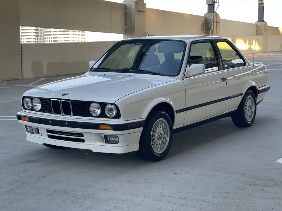 1988 BMW E30 3 Series - Image 2 of 31