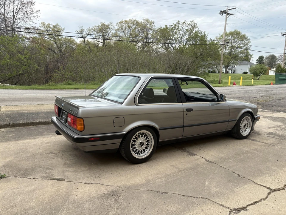 1988 BMW E30 3 Series - Image 13 of 31