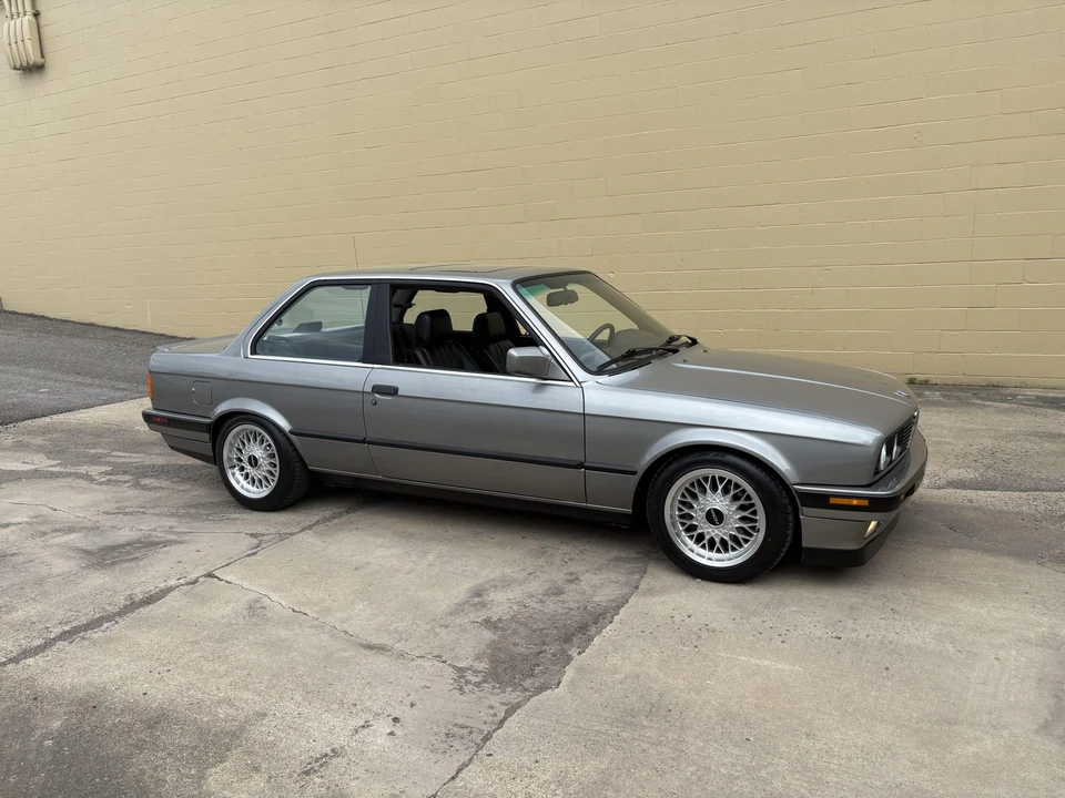 1988 BMW E30 3 Series - Image 18 of 31
