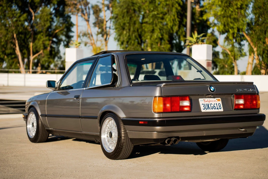 1988 BMW E30 3 Series - Image 13 of 31