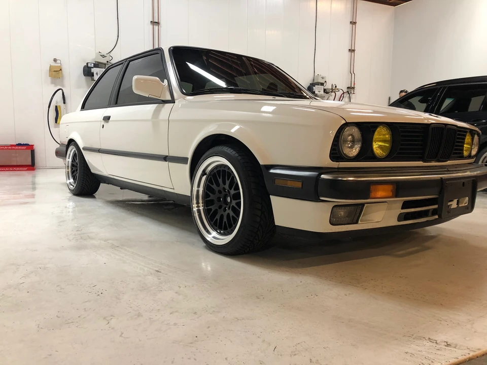 1988 BMW E30 3 Series - Image 2 of 31