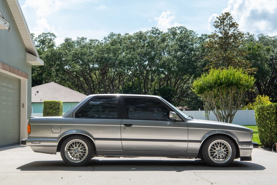 1988 BMW E30 3 Series - Image 11 of 31
