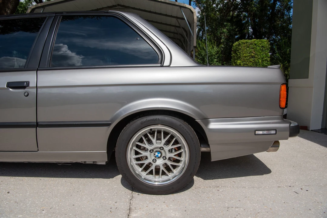 1988 BMW E30 3 Series - Image 18 of 31