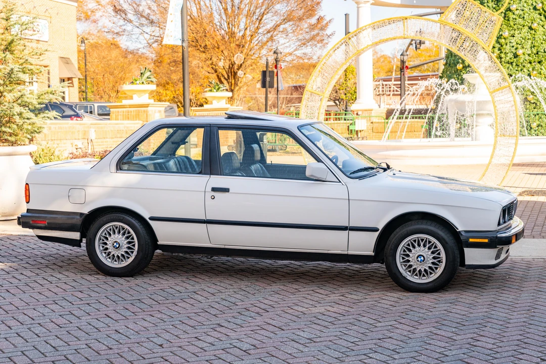 1988 BMW E30 3 Series - Image 19 of 31