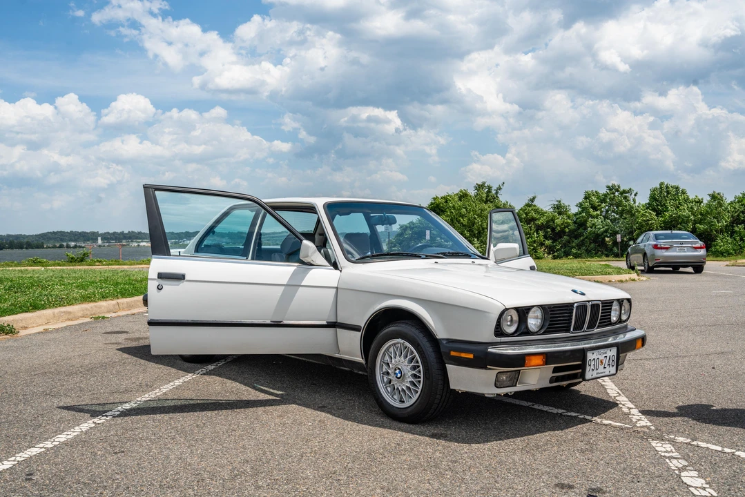 1988 BMW E30 3 Series - Image 21 of 31