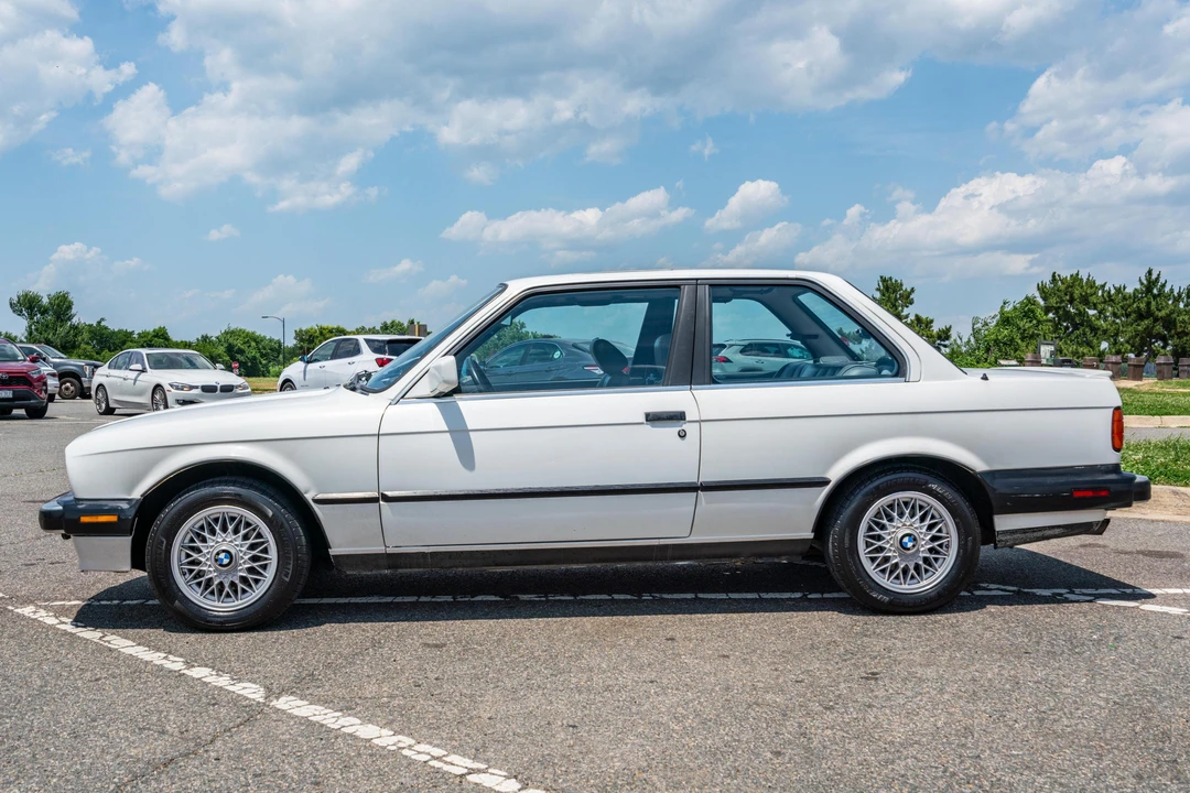 1988 BMW E30 3 Series - Image 3 of 31