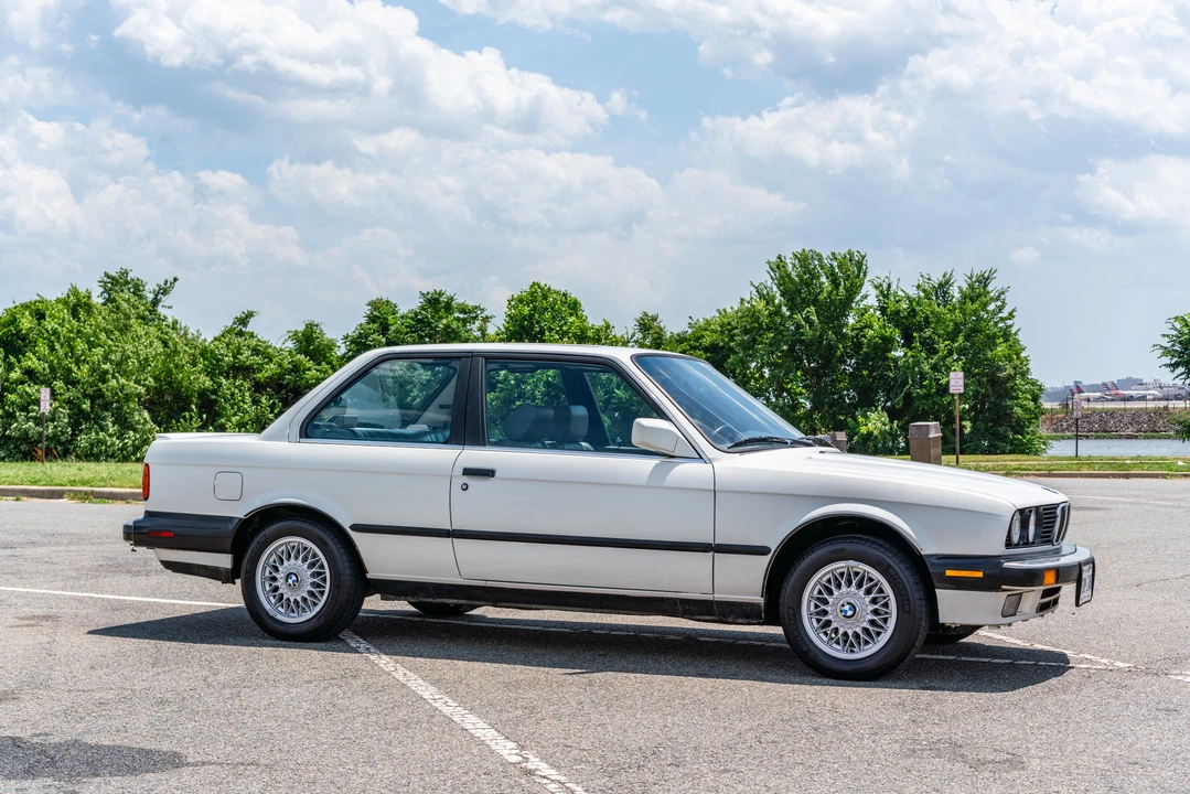 1988 BMW E30 3 Series - Image 15 of 31