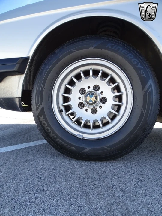 1988 BMW E28 5 Series - Image 14 of 21