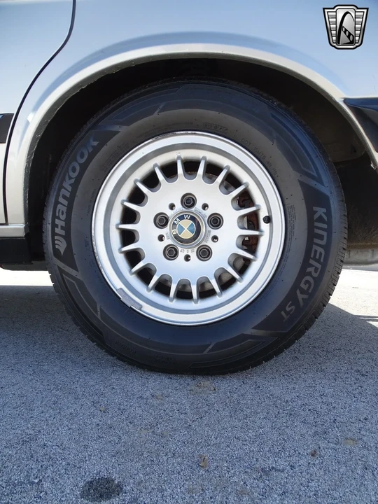 1988 BMW E28 5 Series - Image 15 of 21