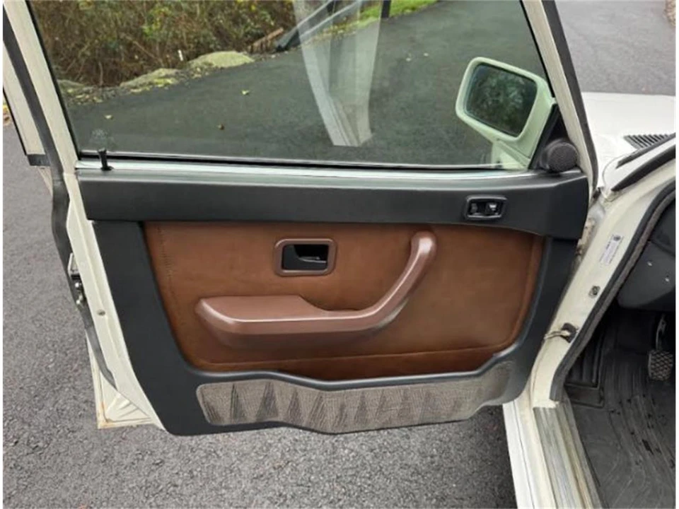 1988 BMW E28 5 Series - Image 14 of 21