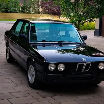 1988 BMW 5 Series 528e