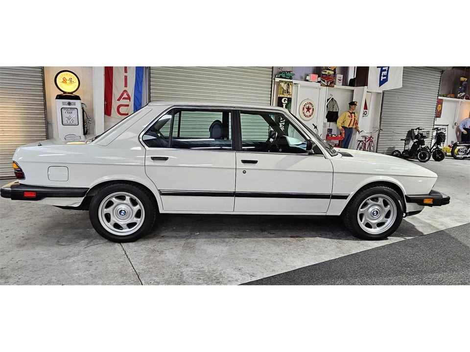 1988 BMW E28 5 Series - Image 11 of 31