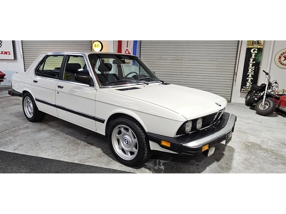 1988 BMW E28 5 Series - Image 12 of 31