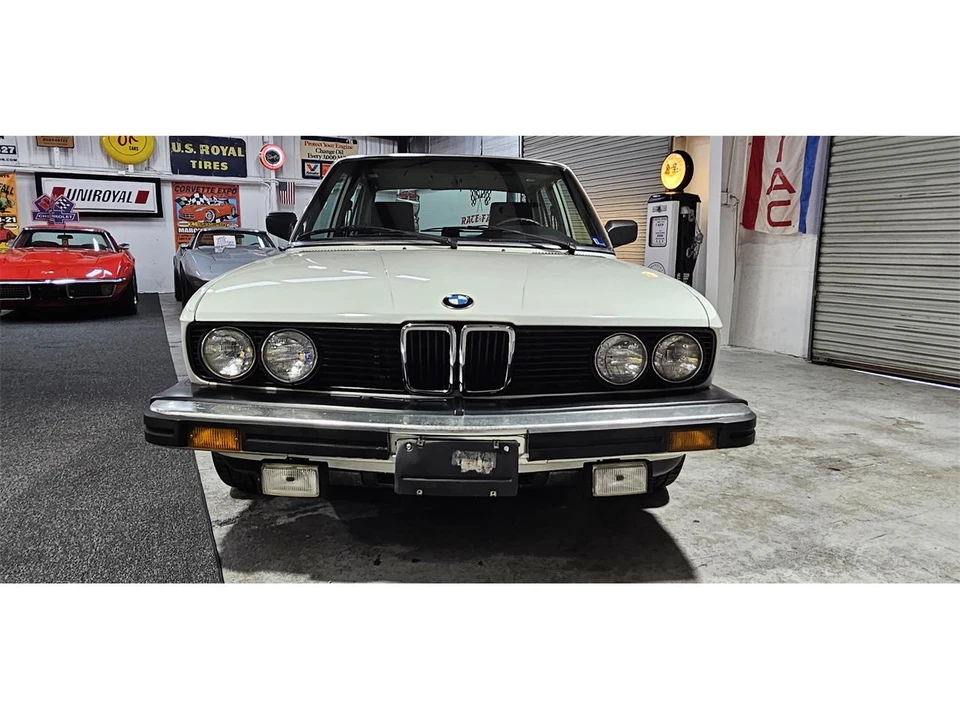 1988 BMW E28 5 Series - Image 14 of 31