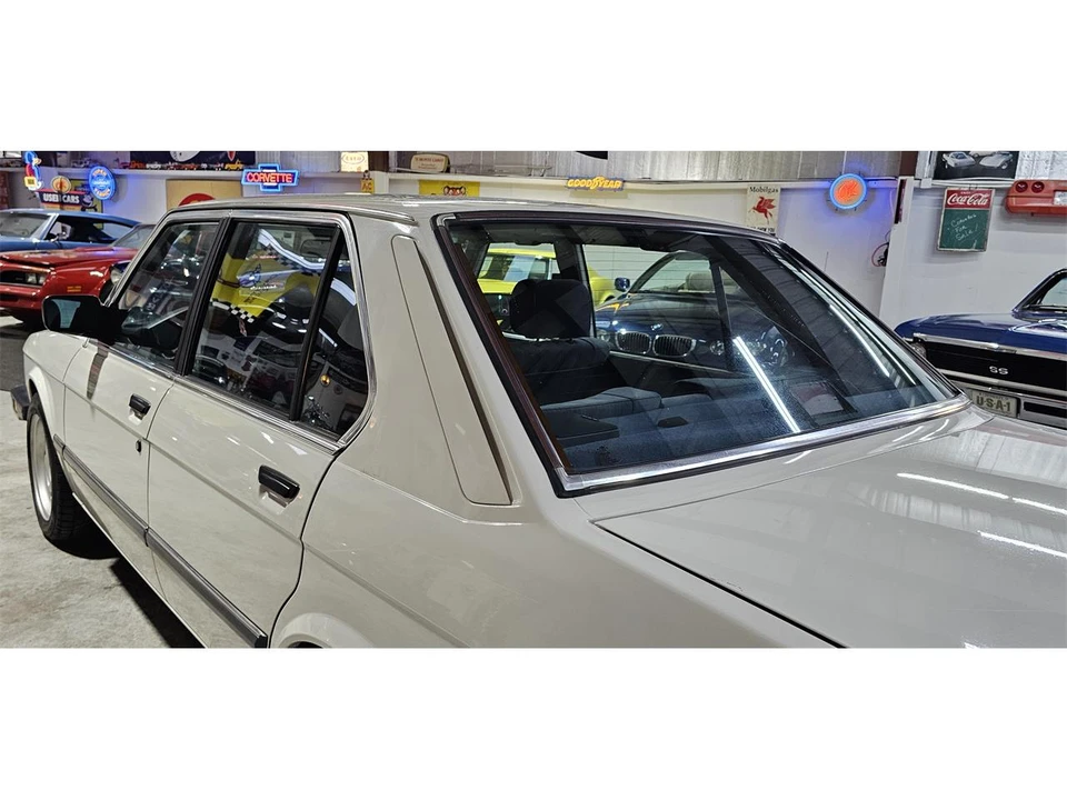 1988 BMW E28 5 Series - Image 20 of 31