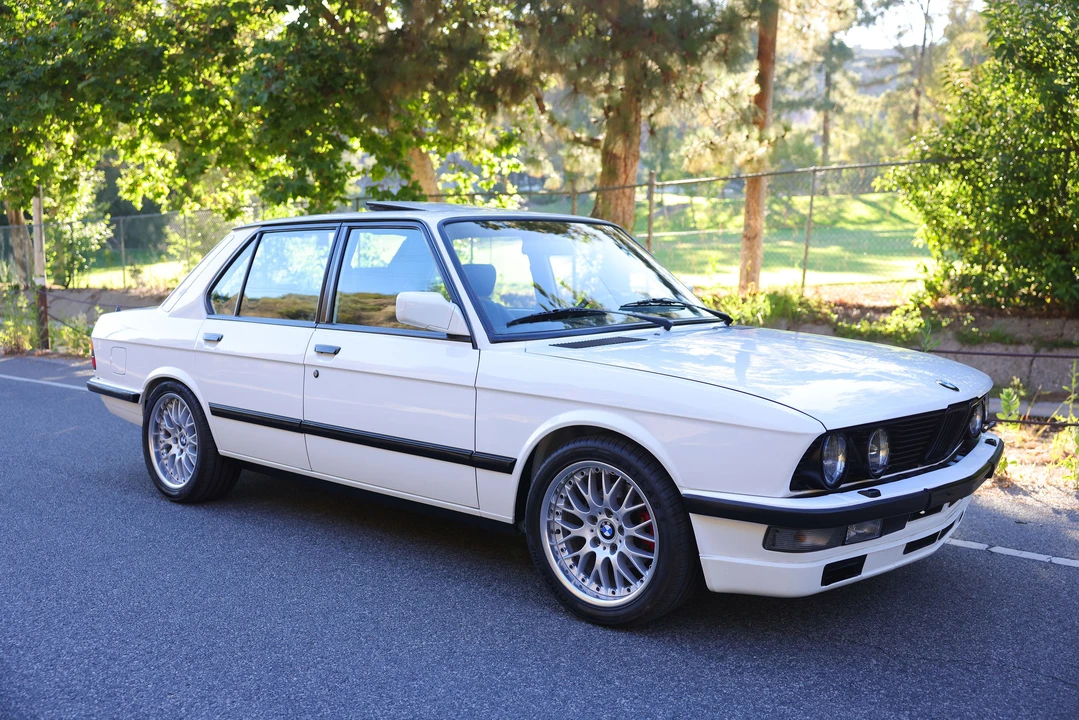 1988 BMW E28 5 Series - Image 30 of 31