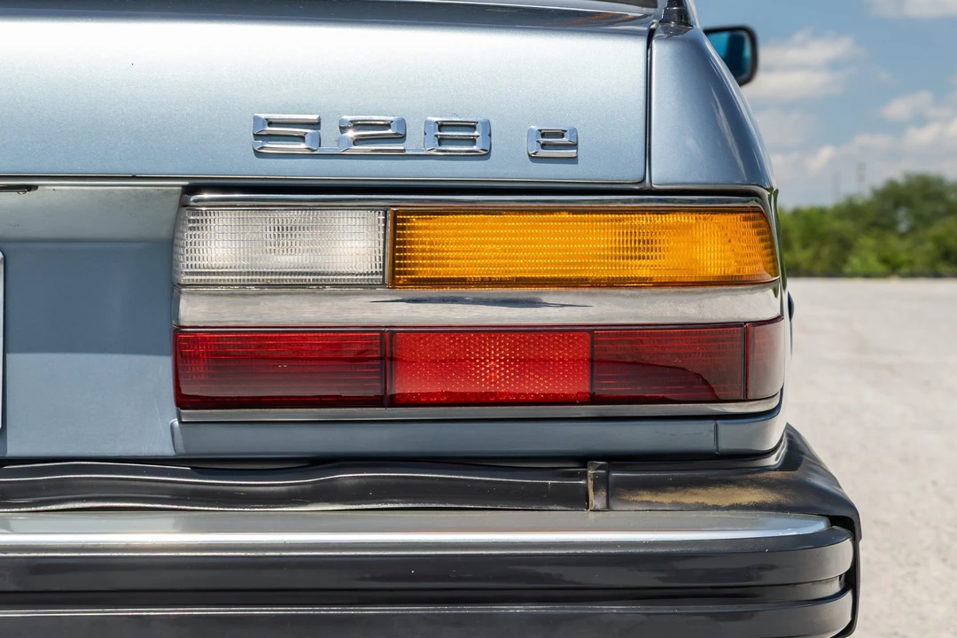 1988 BMW E28 5 Series - Image 30 of 31