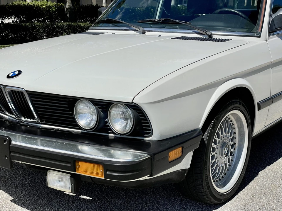 1988 BMW E28 5 Series - Image 14 of 31