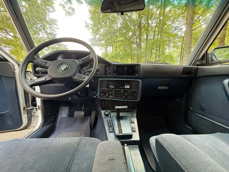 1988 BMW E28 5 Series - Image 14 of 31