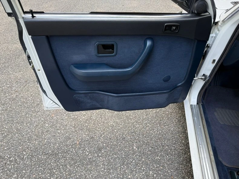1988 BMW E28 5 Series - Image 11 of 31