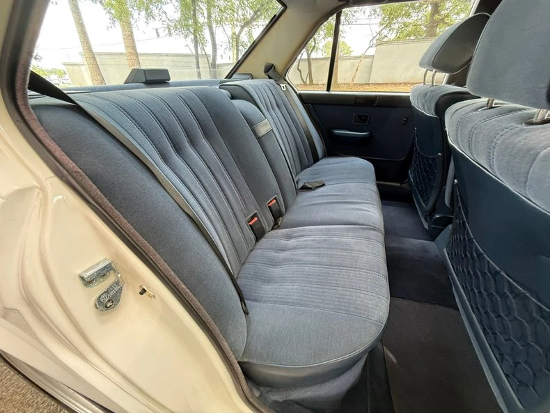 1988 BMW E28 5 Series - Image 30 of 31